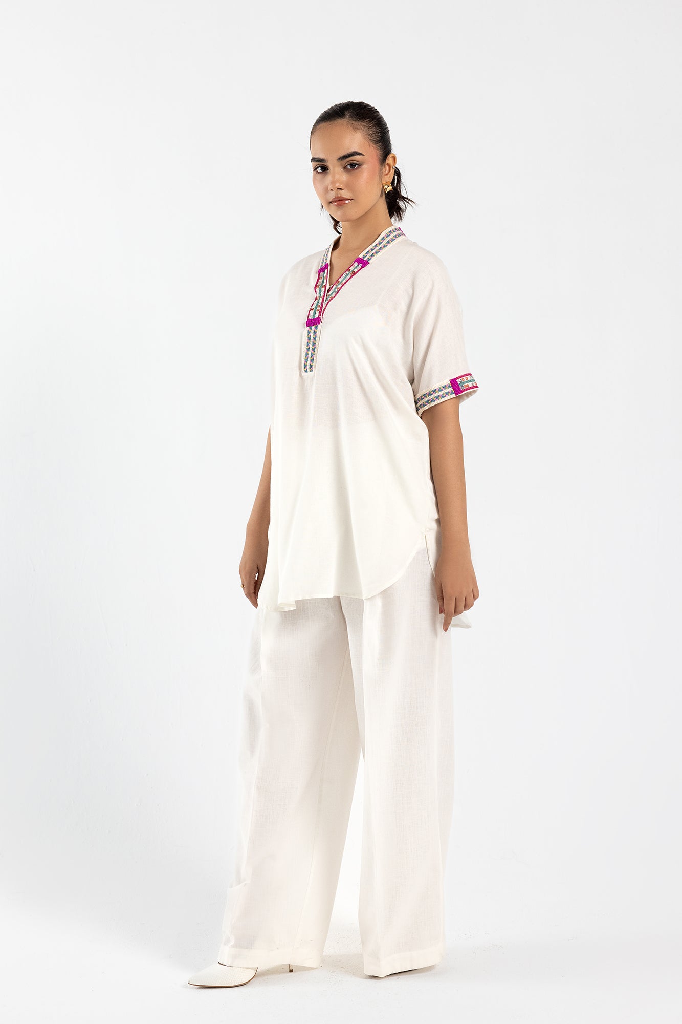 EMBROIDERED KURTI (E0156/119/001)